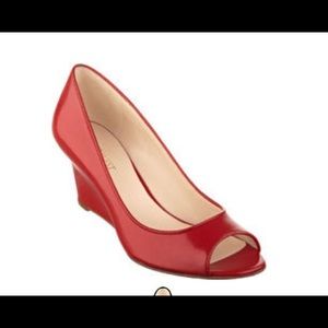 Nine West - Relaxxin Peep Toe Wedges - size 9